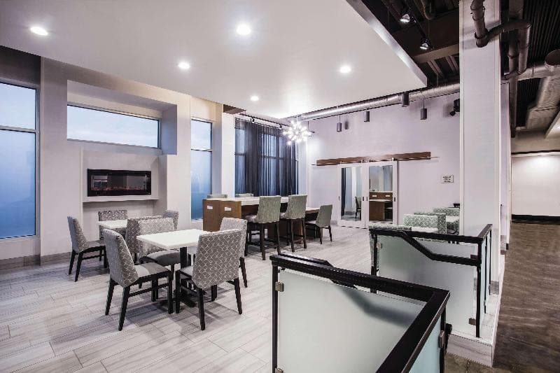 La Quinta Inn & Suites by Wyndham Winchester 3