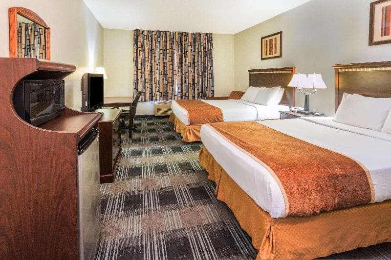 Days Inn & Suites By Wyndham Vancouver 3