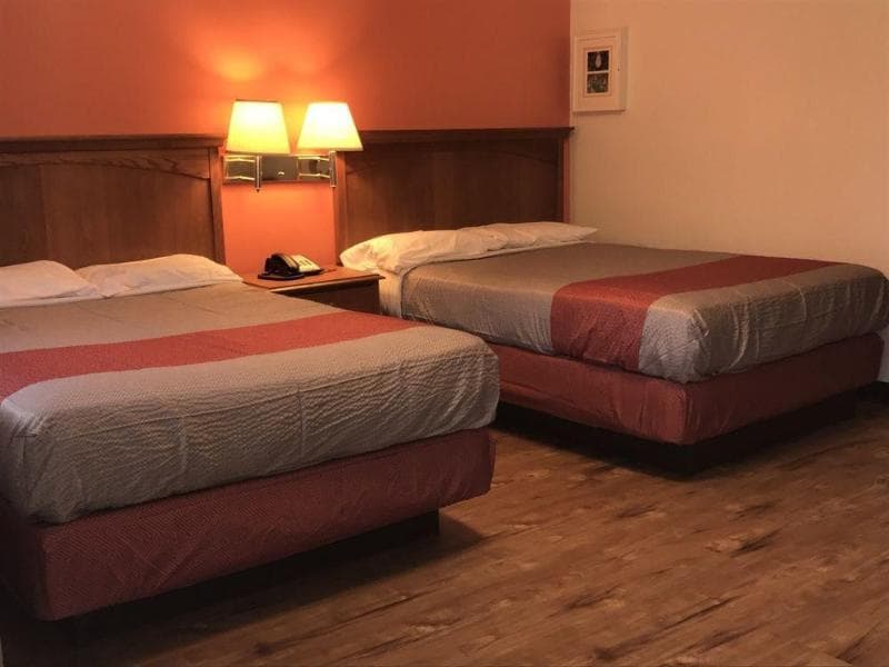 Motel 6 Front Royal photo 1
