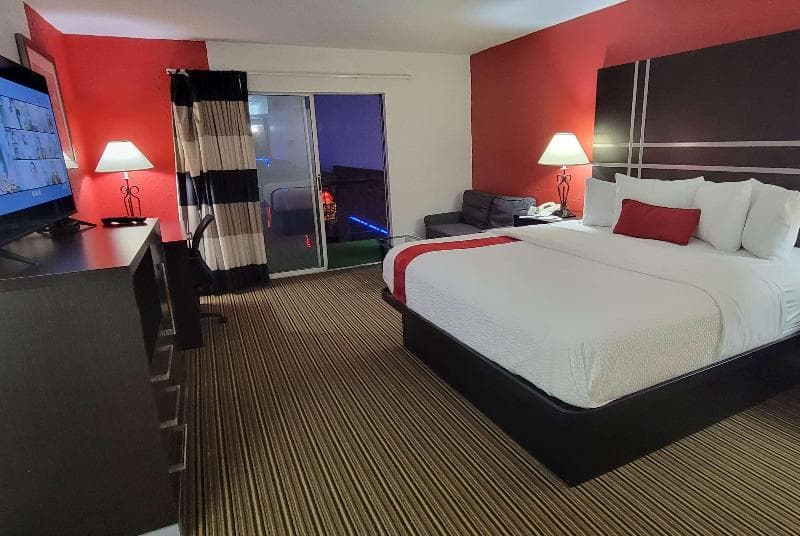 Ramada by Wyndham Mountain Home 4
