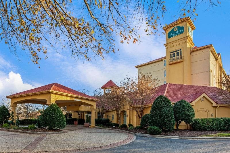 La Quinta Inn & Suites by Wyndham Winston-Salem 4