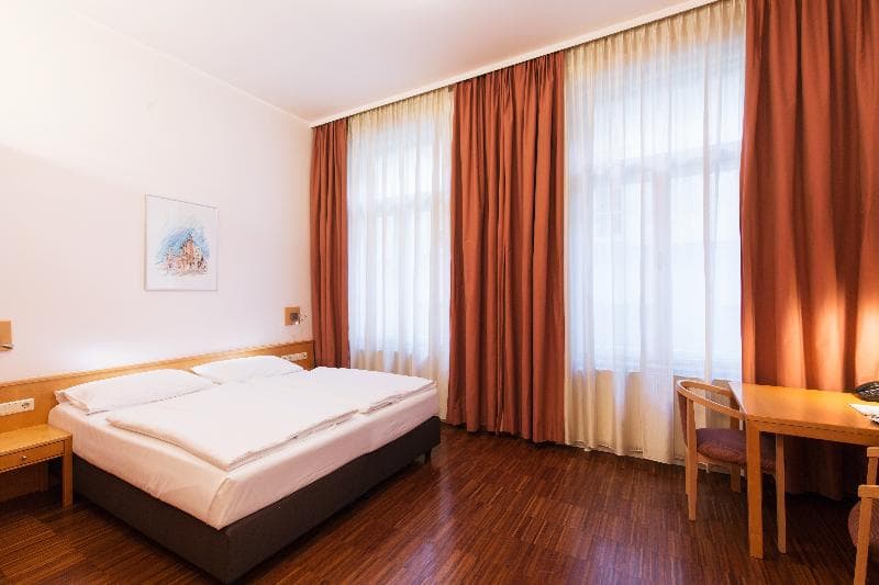 Hotel Post Wien 4