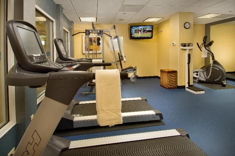 Holiday Inn Express And Suites Alexandria - Fort Belvoir 4