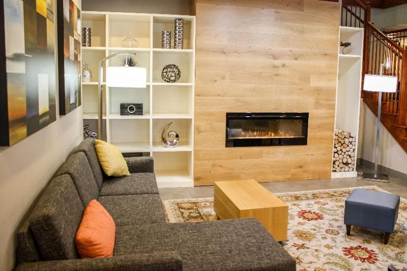 Country Inn & Suites 4