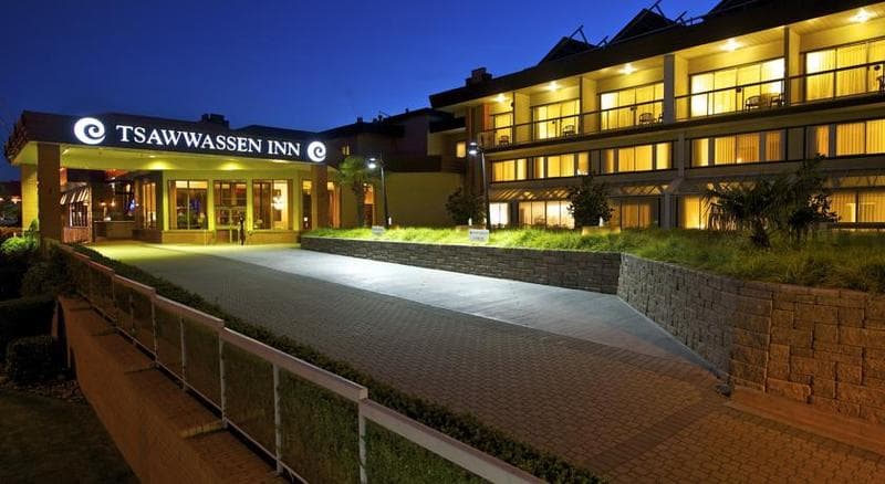 Coast Tsawwassen Inn photo 1