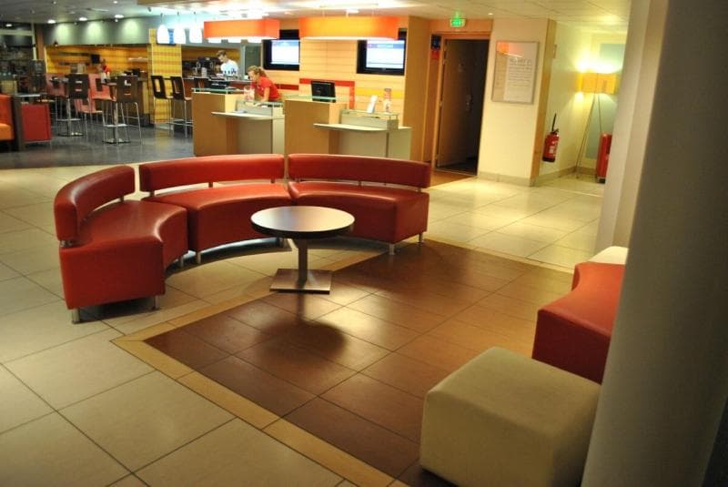 Ibis Loriol Le Pouzin 1