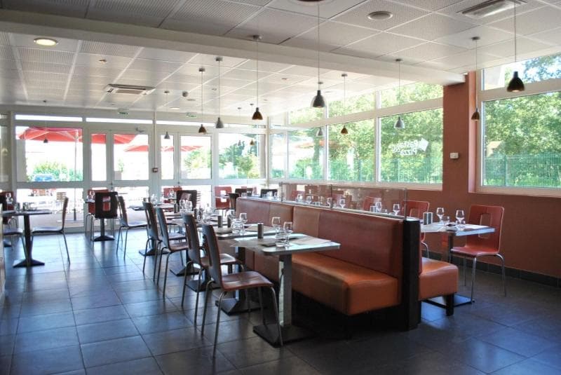 Ibis Loriol Le Pouzin 3