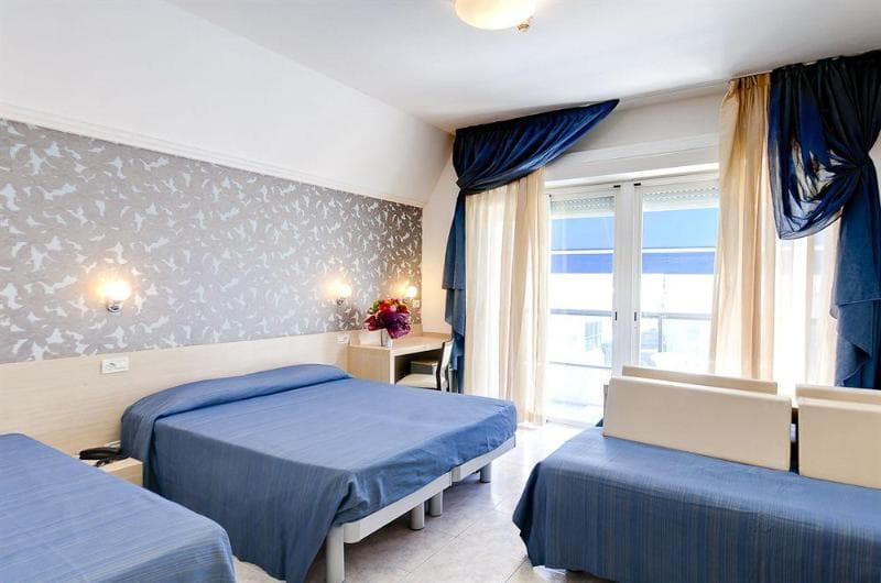 Hotel Astromare 3