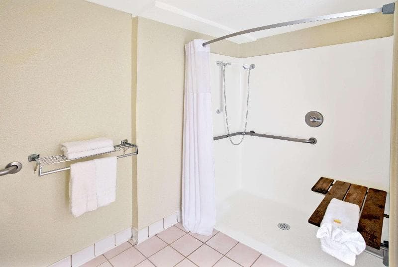 Days Inn By Wyndham Silver Spring 4