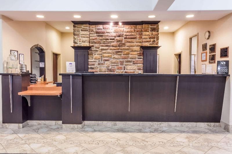Ramada By Wyndham Westlock 4