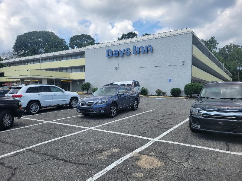 Days Inn by Wyndham Alexandria South photo 1