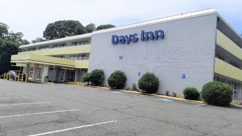 Days Inn by Wyndham Alexandria South 5