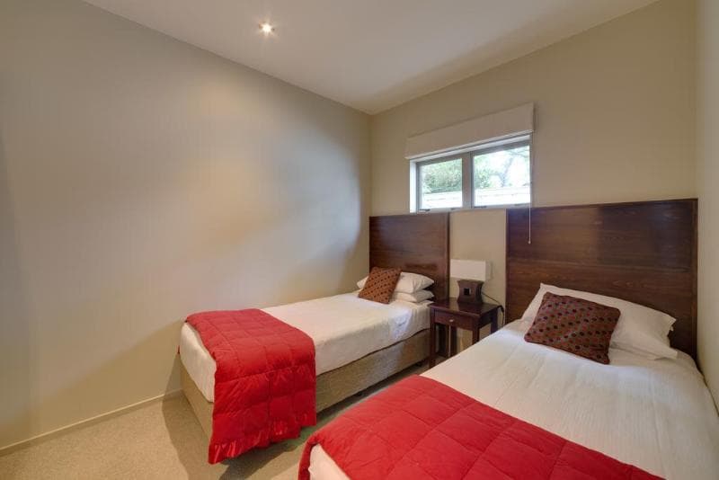 Boulcott Lodge main