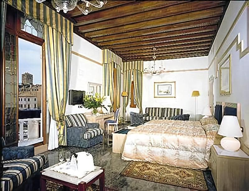 Foscari Palace 5