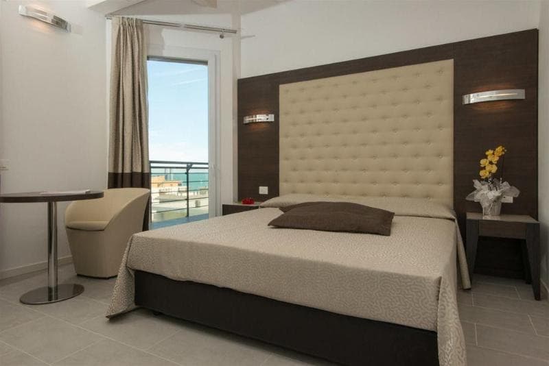 Aparthotel Sheila 3