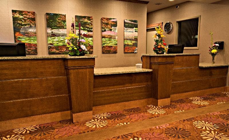 Camrose Resort Casino, Bw Premier Collection 4