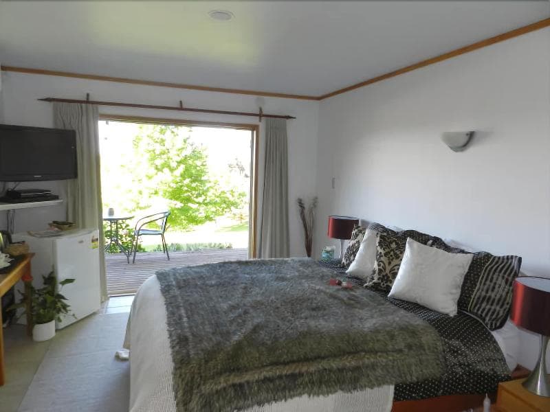 Puketotara Lodge (Adults only) 4
