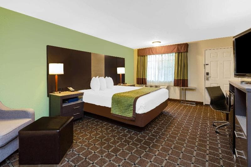 Travelodge by Wyndham Angels Camp 4