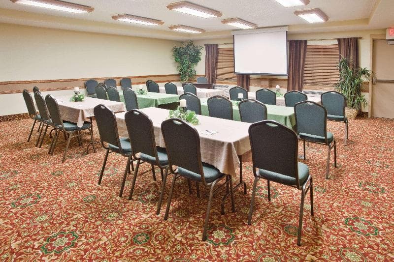 AmericInn by Wyndham Vidalia photo 1