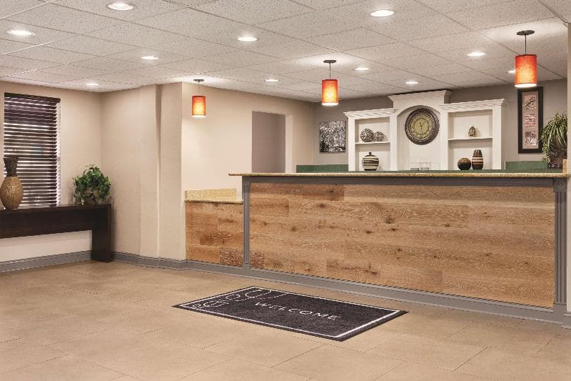 Country Inn & Suites By Radisson, Wytheville, Va 5
