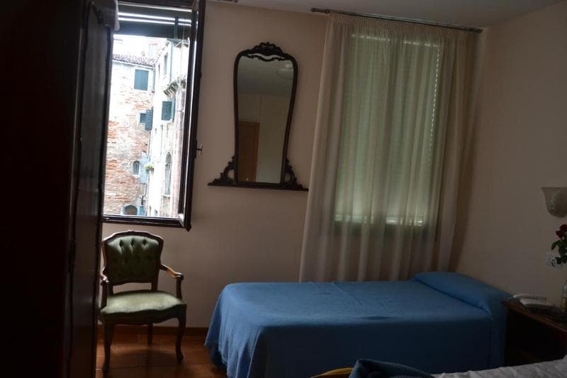 Hotel Canada Venezia 3