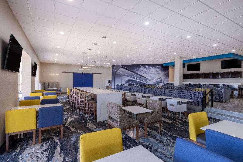 Hawthorn Suites By Wyndham Wichita Airport 5