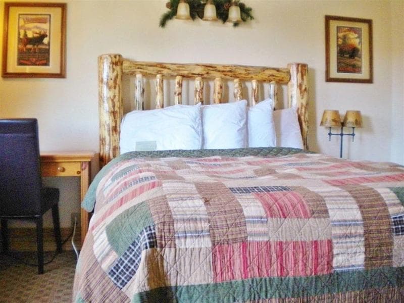 Moose Creek Inn photo 1