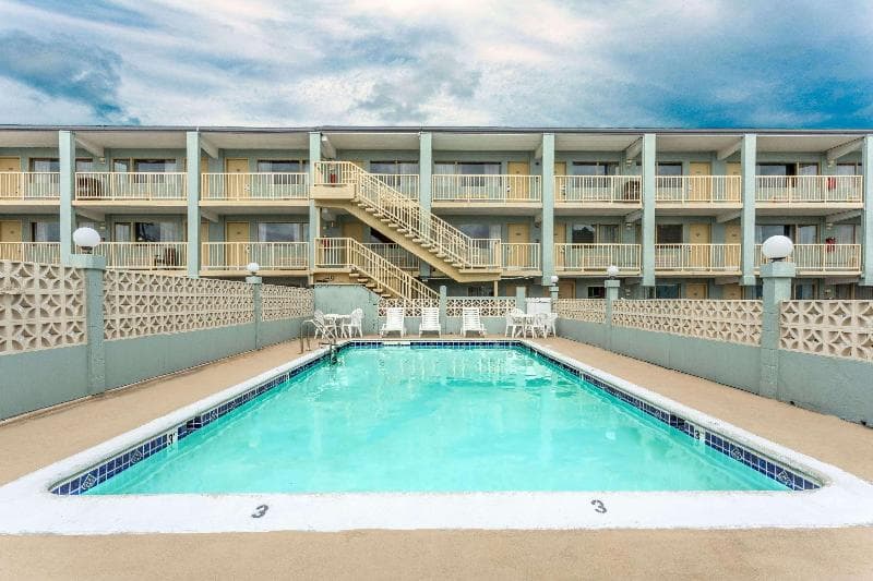 Travelodge by Wyndham Virginia Beach 4