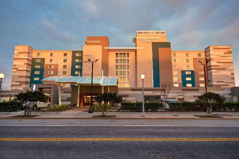 DoubleTree by Hilton Virginia Beach Oceanfront South 2