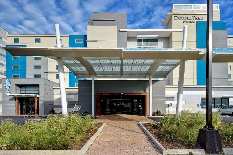 DoubleTree by Hilton Virginia Beach Oceanfront South 4