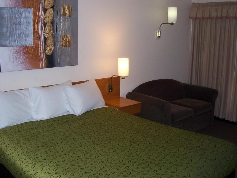 Hermitage Motor Inn 3