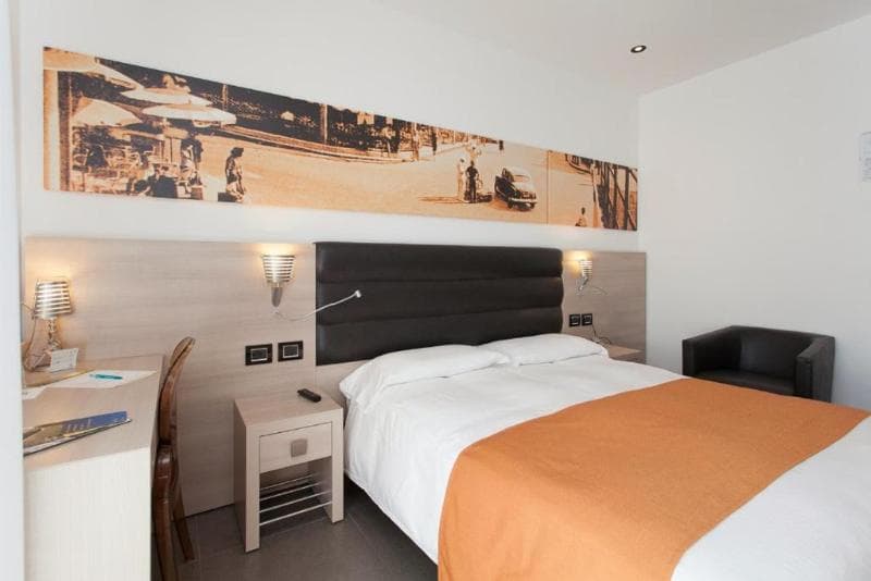 Hotel Adlon photo 1