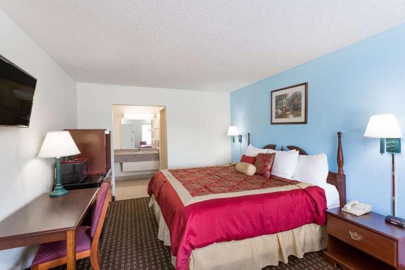 Days Inn Jonesville 4