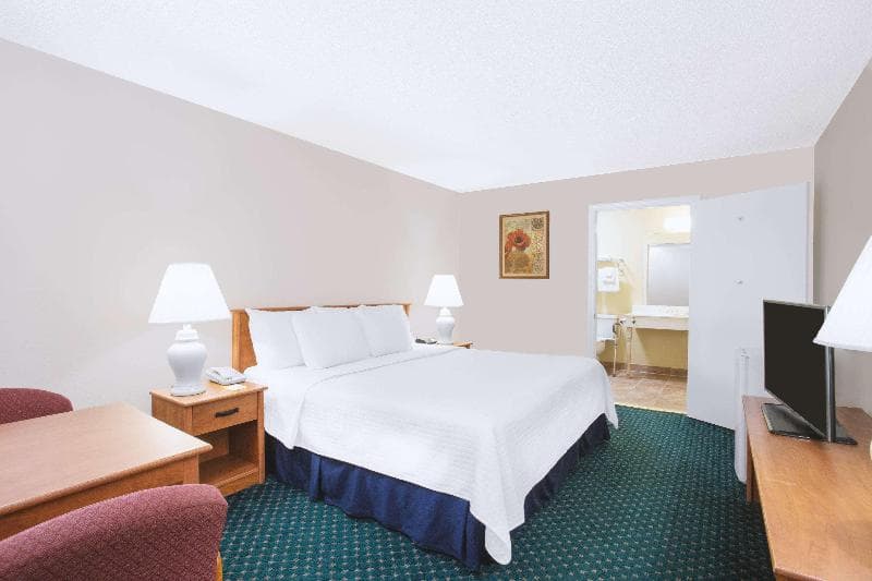 Days Inn by Wyndham Wytheville 5
