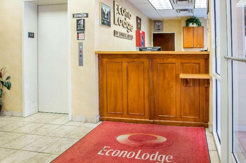 Econo Lodge Valdosta 5