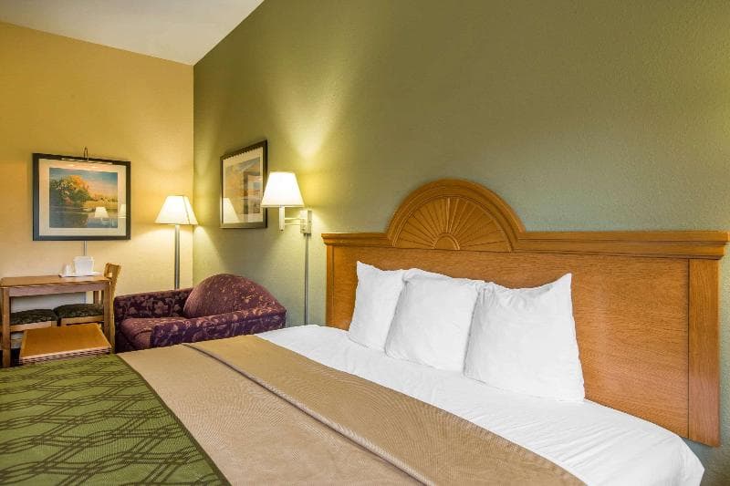 Econo Lodge Valdosta 3