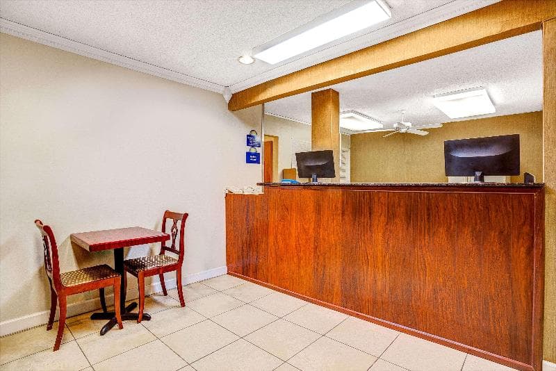 Days Inn by Wyndham Chesapeake 5