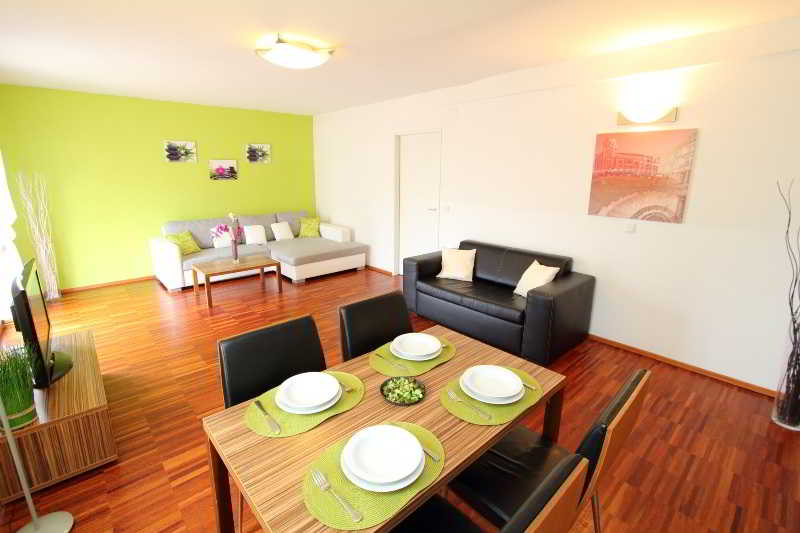 Royal Living Apartments 4