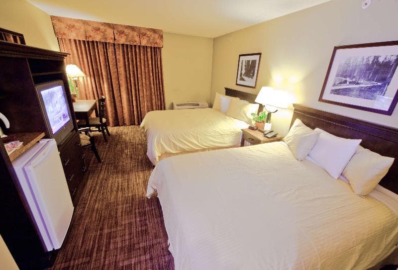 Days Inn by Wyndham Surrey photo 1
