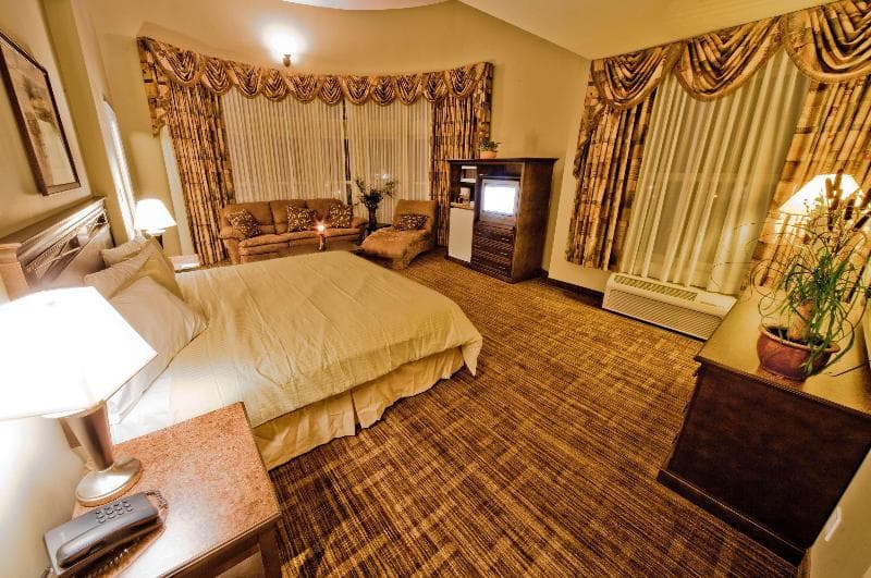 Days Inn by Wyndham Surrey 2