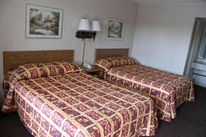 Budget Host Inn Bristol 3