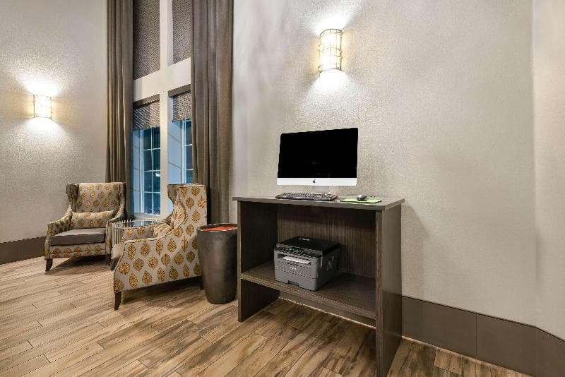Best Western Plus Kalispell/Glacier Park West Hotel & Suites photo 1
