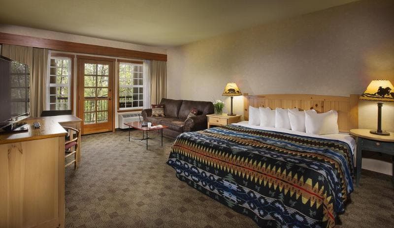 The Heathman Lodge 3