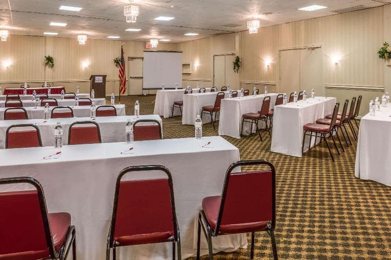 Ramada by Wyndham Triangle/Quantico photo 1