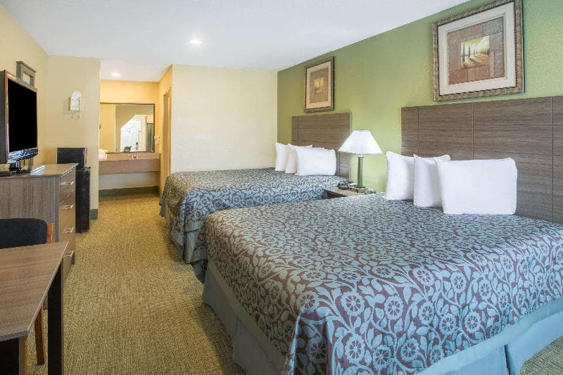 Days Inn by Wyndham Abbeville 4