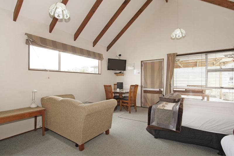 Big Five Motel 4