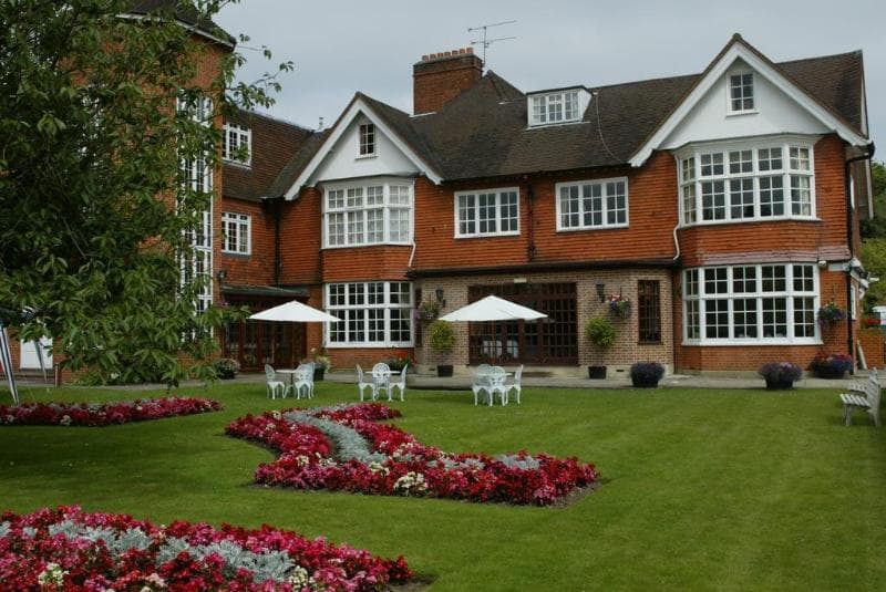 Grovefield House 4