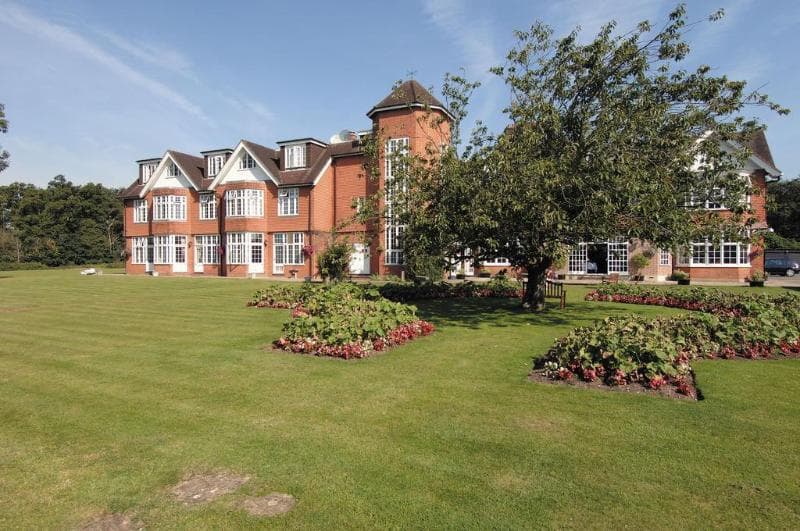 Grovefield House 5