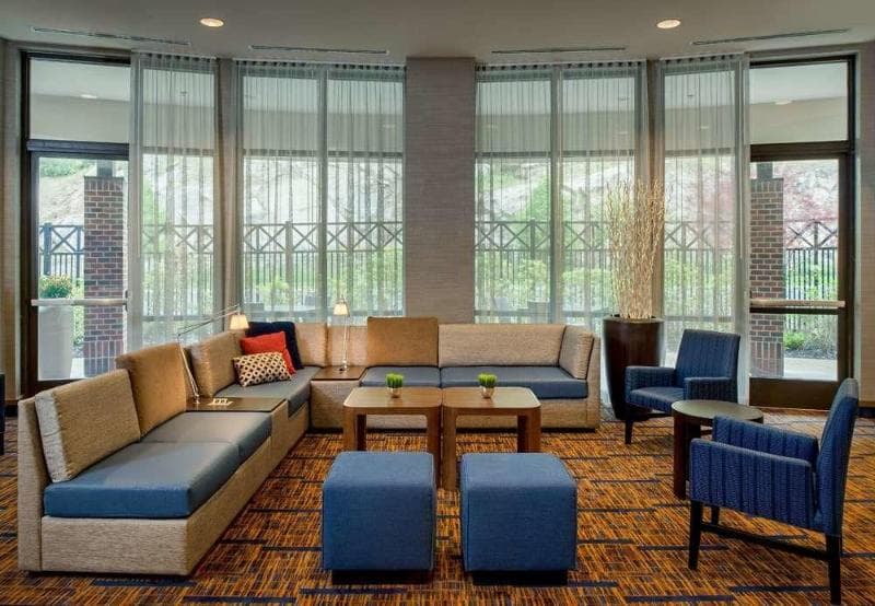 Courtyard By Marriott Hanover Lebanon 3