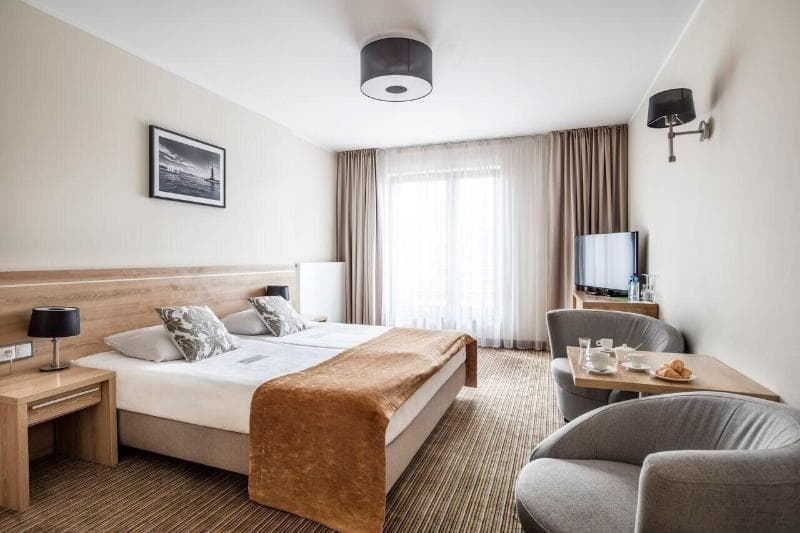 Mercure Wiazowna Brant 5